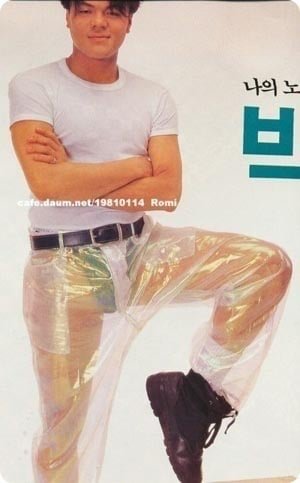 흰 티에 브라 비치는거 많이 민폐야?