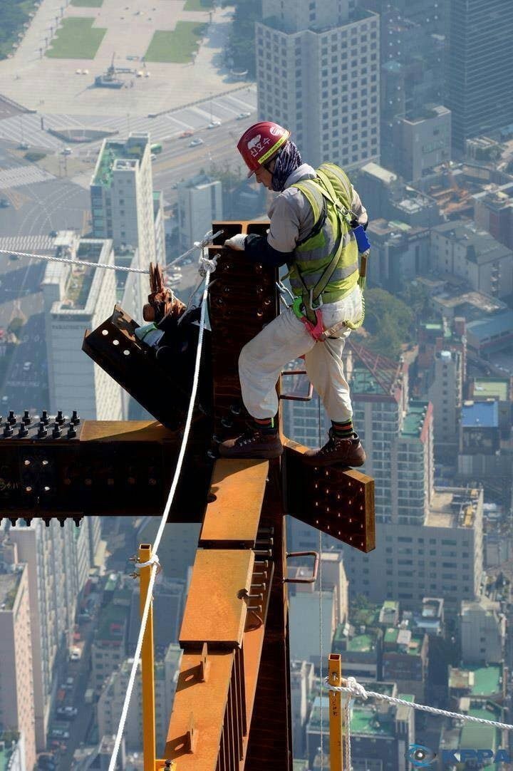 롯데월드 타워 건축할때 사진